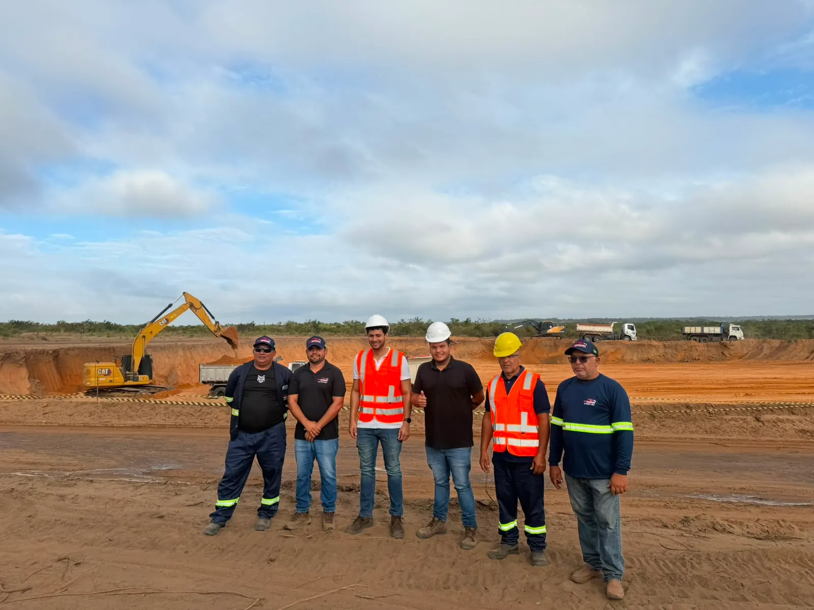 Equipe do Grupo MV Construtora em obra no Vale do Pindaré, Maranhão